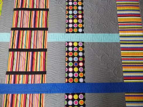Strips & Bars quilting detail