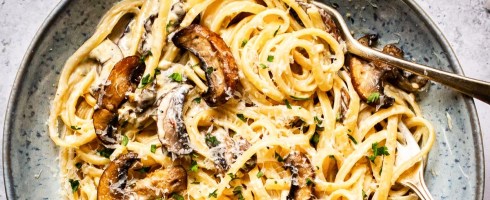 Creamy Tagliatelli with Bacon, Mushrooms and Truffle Oil by Vikalinka